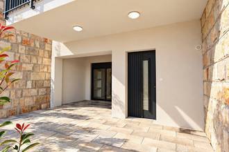 Thumbnail von Two-story new build apartment with 123 m² garden, balcony, and parking space.