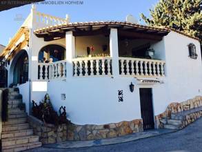 ***Bungalow in ruhiger Lage von Moraira mit Meerblick***