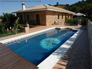 ***MÁLAGA: Traumhafte Finca mit Top-Aussicht in die Natur***