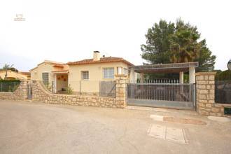 Thumbnail von ***Bei Denia - Sehr gepflegte Villa mit Gemeinschaftspool, top gepflegter Zustand, großes Grundstück, Carport etc.***
