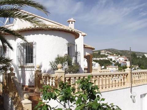 ***Villa mit Gemeinschaftspool und Meersicht nahe Denia***