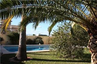 Thumbnail von ***Moderne Villa mit Pool auf einem Eckgrundstück in bester Wohnlage Vergels***