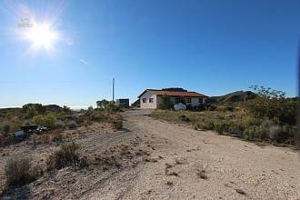 Thumbnail von ***Villa angrenzend an ein Naturschutzgebiet, traumhaftem Panoramablick auf Küste und Berge***