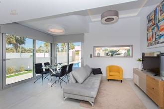 Thumbnail von ***Exklusive 4-Zimmer-Neubau-Villen mit Privatpool und Dachterrasse***