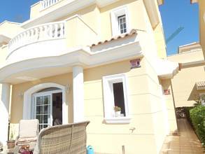 Thumbnail von ***Attraktive Villa mit 3 Schlafzimmern und 3 Bädern in bevorzugter Wohnlage in der Urb. La Marina***