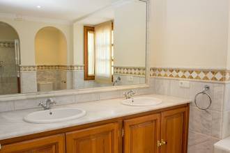 Thumbnail von Luxus-Villa in El Madroñal R2693960