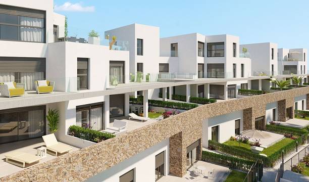 ***Charmante 4-Zimmer-Maisonette-Wohnungen mit Gemeinschaftspool Nähe Golfplatz***