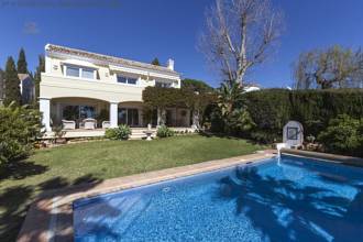 ***VILLA IN CAMOJAN - MARBELLA***