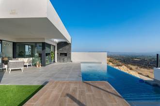 Thumbnail von ***Großzügige und elegante zweigeschossige Villen mit 3 Schlafzimmern, privatem Pool und Meerblick***