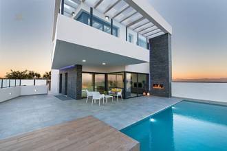 Thumbnail von ***Großzügige und elegante dreigeschossige Villen mit 3 Schlafzimmern, privatem Pool und Meerblick***