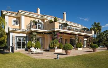 Luxus-Villa in Los Monteros R2647832 