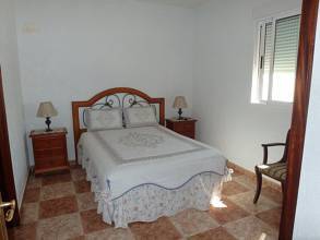 Thumbnail von ***Freistehende Villa mit 4 Schlafzimmern und 3 Bäder, Privatpool in bevorzugter Lage***