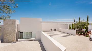 Thumbnail von ***MODERNE LUXUS VILLA IN LA ALQUERIA IN BENAHAVIS***