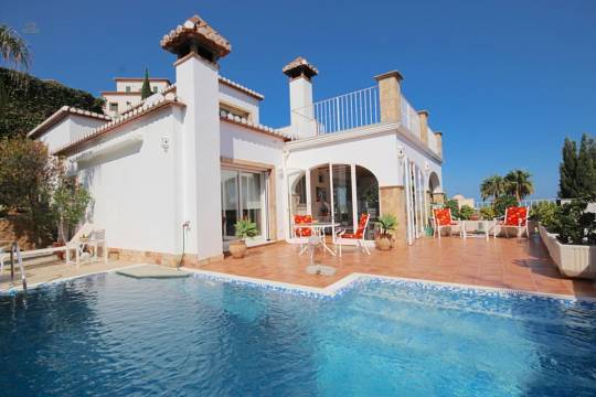 ***Sehr gepflegte Villa am Ende einer Sackgasse mit Meersicht und vielen Extras***