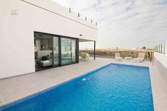 ***Einfamilienhäuser in modernem Design mit Privatpool und Garage***