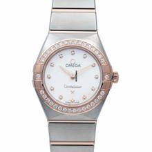 Thumbnail von Omega Constellation Quartz 131.25.25.60.55.001 - Constellation Manhattan Quartz 25 mm Quartz White Dial Diamonds Gold </h1>