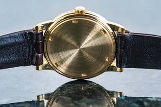 Thumbnail von Patek Philippe Calatrava 5032 | Cal. 240 Automatic | 36 mm | screwed Caseback
