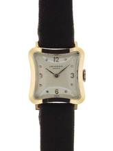  Universal Ladies Wristwatch </h1> 