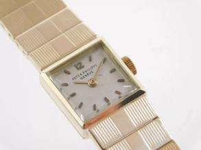 Thumbnail von Patek Philippe Damenuhr massiv 18 Karat Gelbgold Handaufzug sehr selten