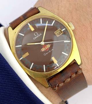  Omega Genève Vintage 136.041 rare burgundy Inland Dial 136041 