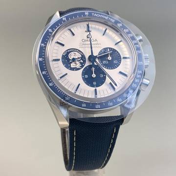  Omega Speedmaster Professional Moonwatch SILVER SNOOPY AWARD CO-AXIAL MASTER CHRONOMETER CHRONOGRAPH EK 06/2026 42 mm Full Set Special Edition 