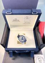 Thumbnail von Omega Speedmaster Professional Moonwatch SILVER SNOOPY AWARD CO-AXIAL MASTER CHRONOMETER CHRONOGRAPH EK 06/2026 42 mm Full Set Special Edition