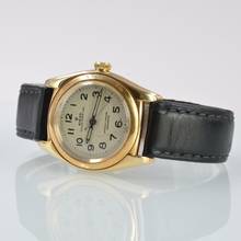 Thumbnail von Rolex Oyster Perpetual 3131 BubbleBack Ivory radium dial yellow gold 14KT 1948's </h1>