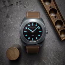 Thumbnail von Maurice de Mauriac Pillow Watch Titan