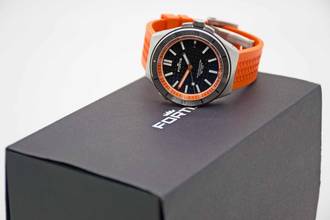 Thumbnail von Fortis Marinemaster M-44 Amber Orange Chronometer </h1>