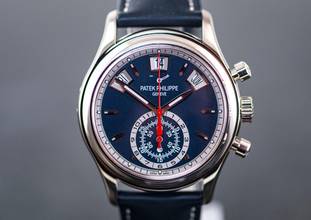 Thumbnail von Patek Philippe Annual Calendar Chronograph Annual Calendar | 5960G | Full Set 2022 | blue dial | White gold