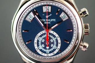 Thumbnail von Patek Philippe Annual Calendar Chronograph Annual Calendar | 5960G | Full Set 2022 | blue dial | White gold