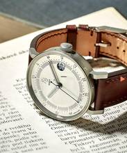  Robot Graphic Sutnar Walrus Silver 