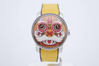 Thumbnail von Lucky Harvey Yellow Lion Dance - Unworn - Box+Papers - Moving Eyes - 24 Months Warranty Yellow Lion 2025