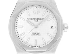  Girard Perregaux Laureato Ref.81010-11-131-11A 2025 Full Set Ungetragen 