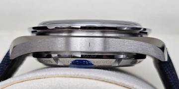 Thumbnail von Omega Speedmaster Professional Moonwatch 'Silver Snoopy Award' 50th Anniversary 310.32.42.50.02.001 Unworn/New Condition Full Set 3-2026