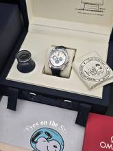 Thumbnail von Omega Speedmaster Professional Moonwatch 'Silver Snoopy Award' 50th Anniversary 310.32.42.50.02.001 Unworn/New Condition Full Set 3-2026