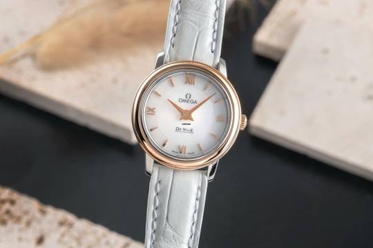  Omega De Ville Prestige Stahl / Rotgold MOP Damenuhr Ref. 424.20.24.60.05.002 Papiere  