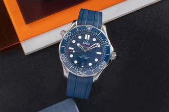  Omega Seamaster Diver 300 M Automatik Herrenuhr Ref 210.32.42.20.03.001 B&P 