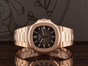  Patek Philippe Nautilus 5711/1r-001 Like New 2015 
