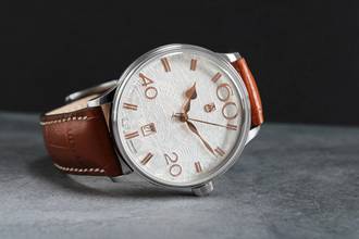 Thumbnail von Alexander Shorokhoff Emotio Uno 2 Varianten creme und weiss limitiert auf 50 Exemplare