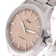 Thumbnail von Sinn 556 Sand Limited Edition 1 of 300 – 556.0122 – NEW & Unworn – 09/2025 Full Set
