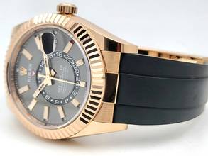 Thumbnail von Rolex Sky-Dweller 18 Kt. Rose gold like new 99,9% rhodium grey dial Full Set 2023 VAT free possible