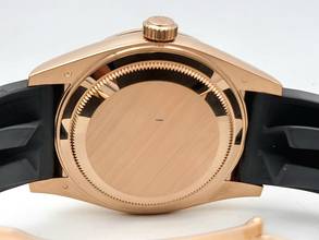 Thumbnail von Rolex Sky-Dweller 18 Kt. Rose gold like new 99,9% rhodium grey dial Full Set 2023 VAT free possible
