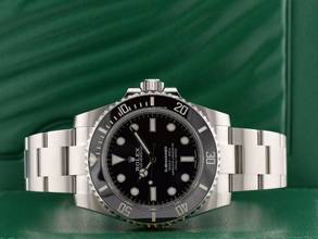  Rolex Submariner (No Date) 114060 Like New 2017 Full Set 