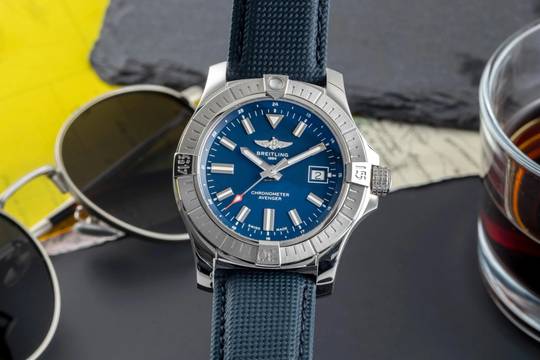  Breitling Avenger 43 Automatik Edelstahl Herrenuhr Ref. A17318 B&P 