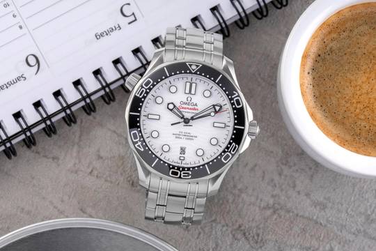  Omega Seamaster Diver 300 M Automatik Herrenuhr 210.30.42.20.04.001 B&P 2021 