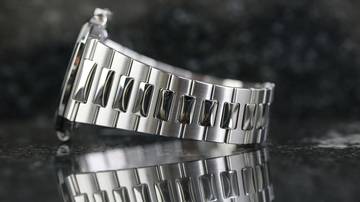  Patek Philippe Nautilus Steel - Blue - like New - Fullset - 2011 