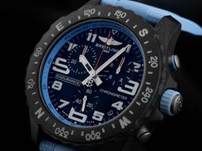  Breitling Endurance Pro Breitlight Ref.X82310281B1S2 2025 Full Set Ungetragen 
