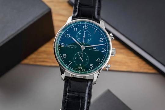  IWC Portugieser Chronograph Green Dial Stahl Automatik Herrenuhr IW371615 B&P 