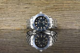 Thumbnail von Omega Seamaster Diver 300 M Professional 300M Quarz Mid Size James Bond - Tritium Blue Wave Dail - Vintage 1994